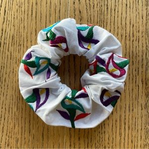 Scrunchie Embroidered - NEW